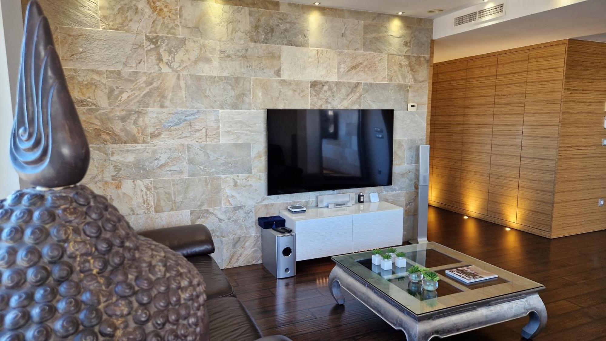 Atico De Lujo Con Jacuzzi Climatizado En Terraza Elx